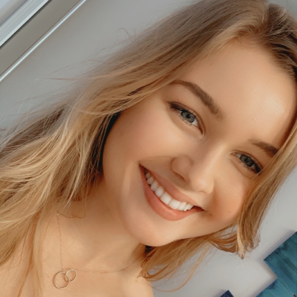 Meet your Posher, Lea - Picture 1 of 1